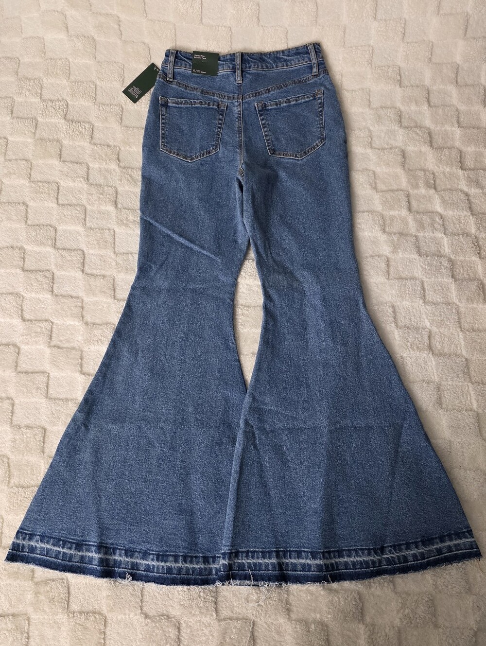 WILD FABLE HIGHEST RISE EXTREME FLARE MEDIUM WASH DENIM JEANS SIZE 6 NWT - Picture 7 of 8